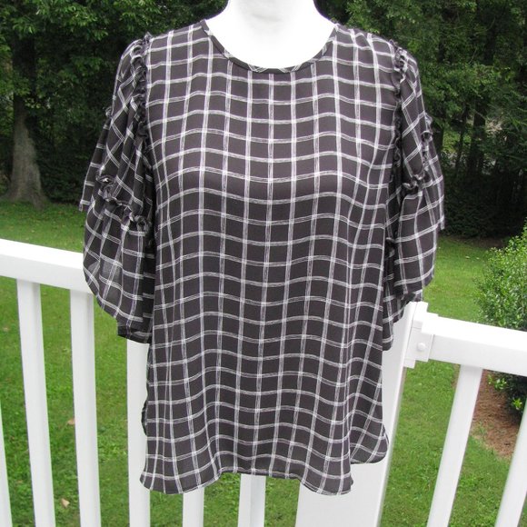 LOFT Tops - Ann Taylor LOFT outlet top windowpane Small